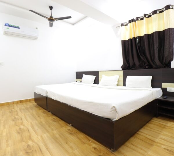 Best hotel near taj mahal agra